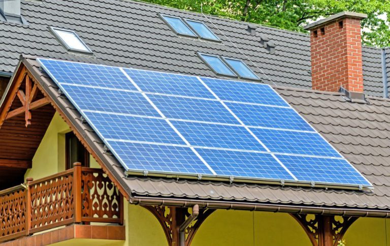 Rebajas fiscales para familias numerosas, viviendas ecológicas y vehículos poco contaminantes