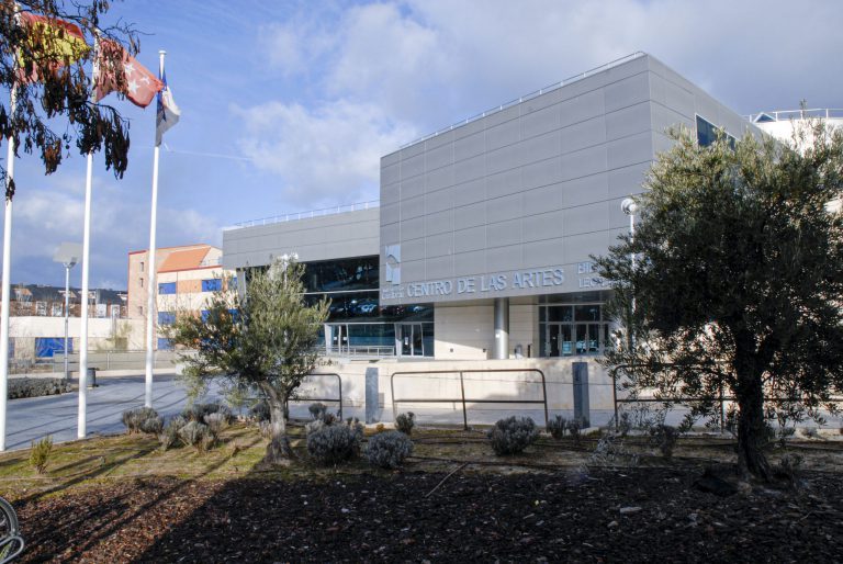 La Biblioteca Leon Tolstoi, centro logístico en Las Rozas contra el coronavirus