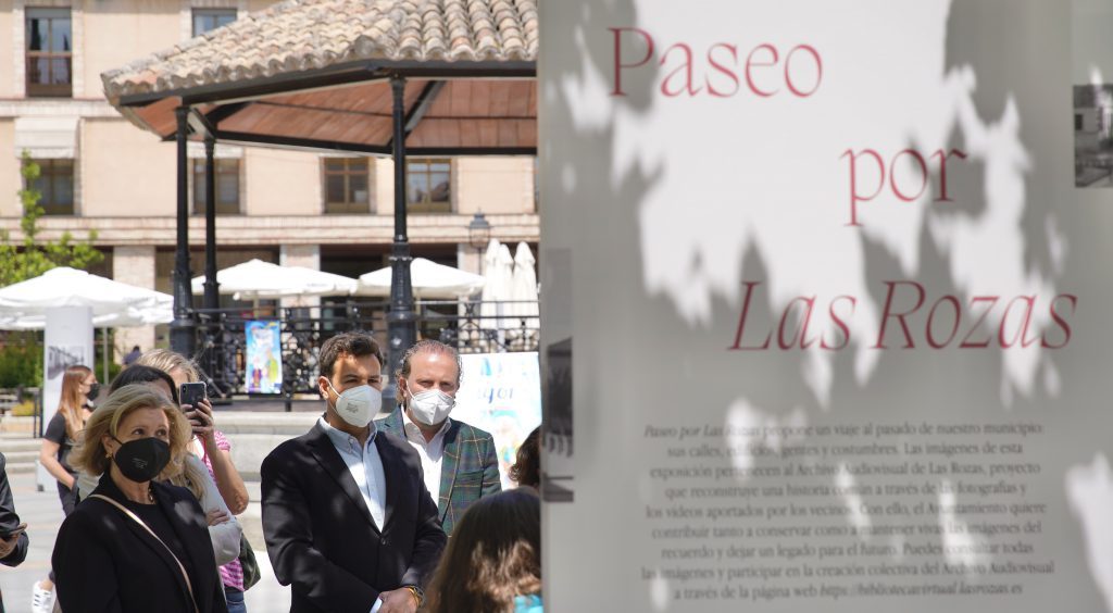 Un viejo dibujo a lápiz de Don Quijote y Sancho Panza sentados en sus caballos, por Wilhelm Marstrand.