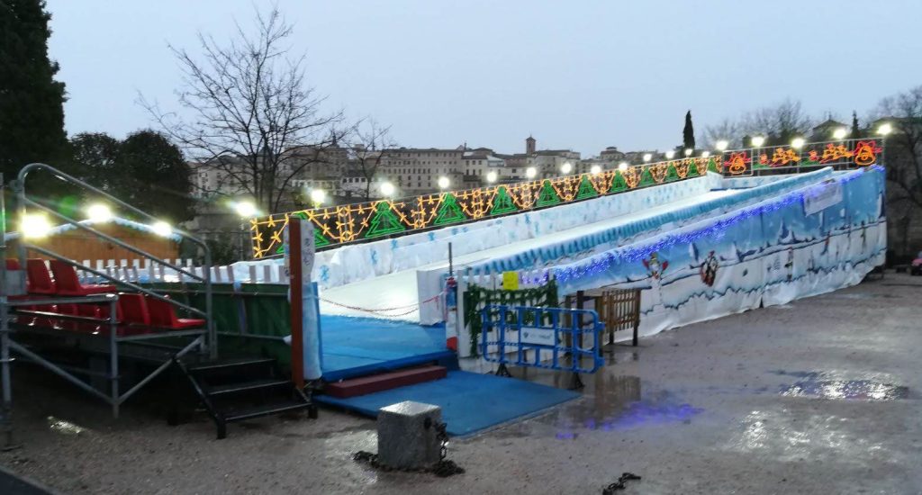 tobogán hielo navidad las rozas