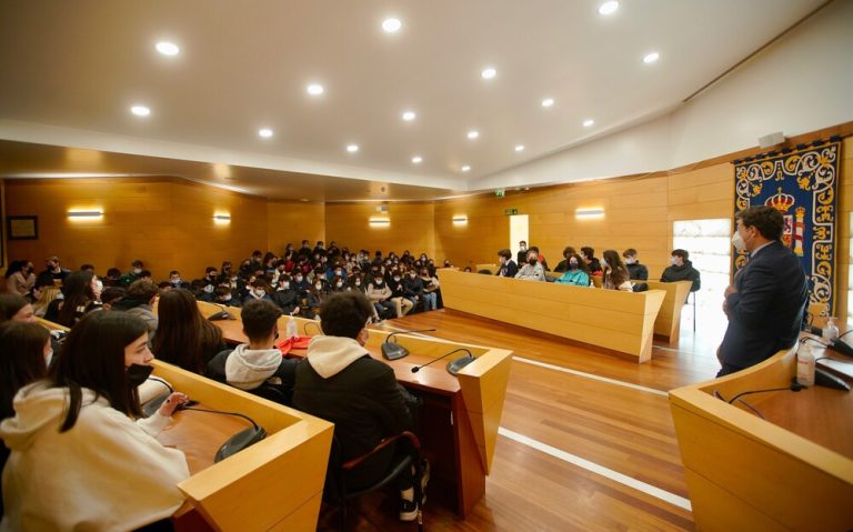 El programa 4º de ESO + Empresa acerca a los jóvenes al tejido empresarial