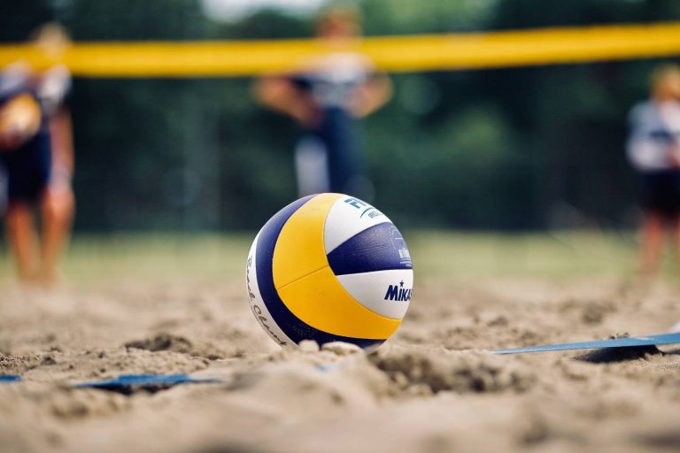 voley playa solidario