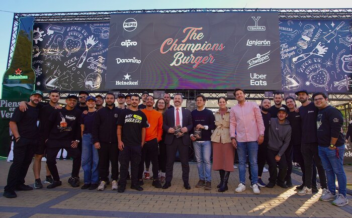 El alcalde visita la V edición de The Champions Burger