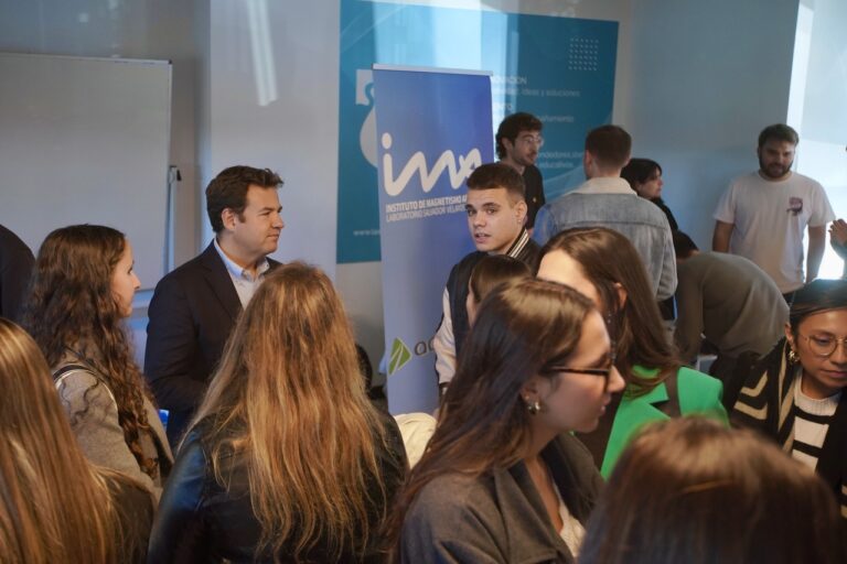 Éxito en la feria U-Match: Las Rozas conecta a jóvenes con empresas y startups