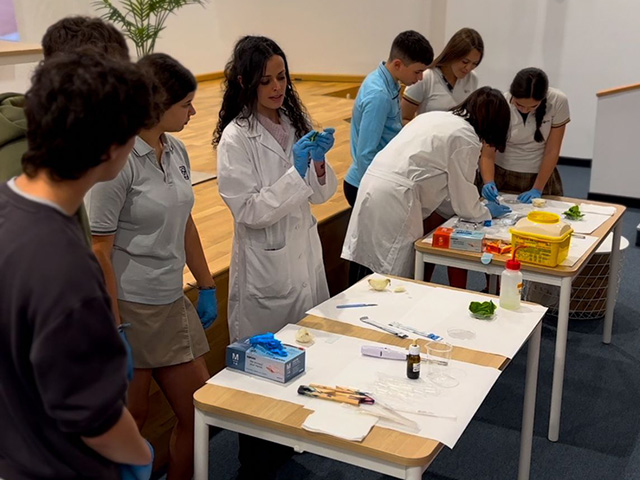 Día de la Mujer y la Niña en la Ciencia
