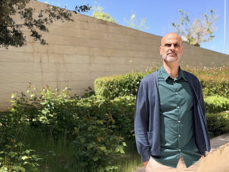 Santiago Muñoz: «Llevo el diseño conductual a las pymes para mejorar la fidelización de clientes»